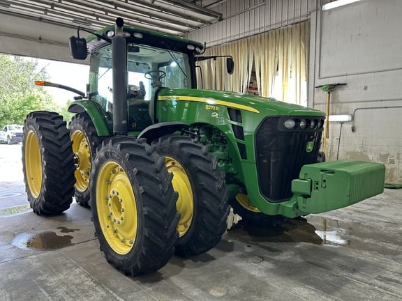 2010 John Deere 8270R Equipment Image0