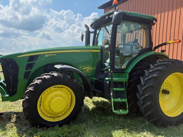 Image of John Deere 8270R equipment image 2