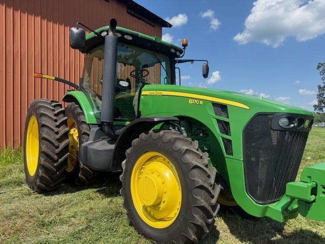 Image of John Deere 8270R equipment image 1