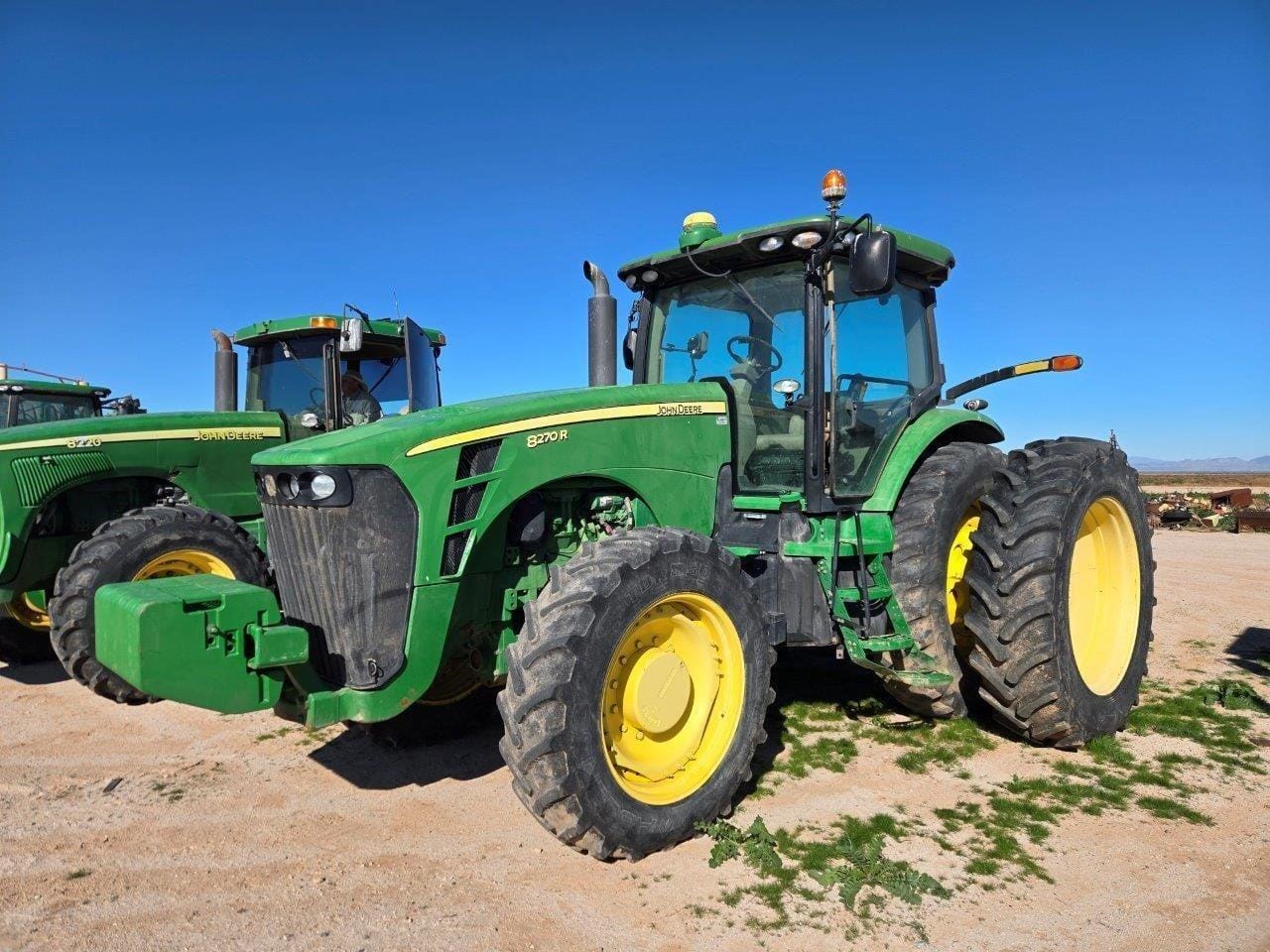 2010 John Deere 8270R Equipment Image0