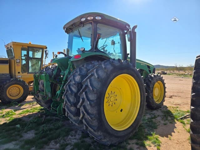 Image of John Deere 8270R equipment image 3