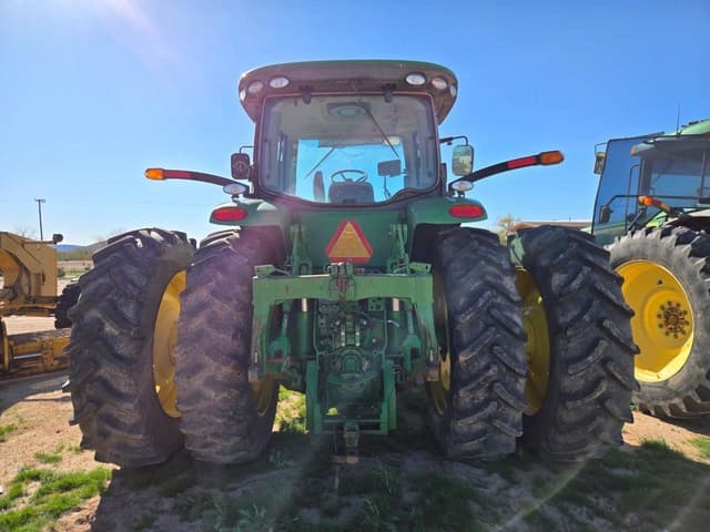 Image of John Deere 8270R equipment image 4