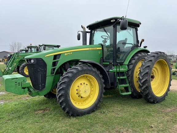 Main image John Deere 8270R