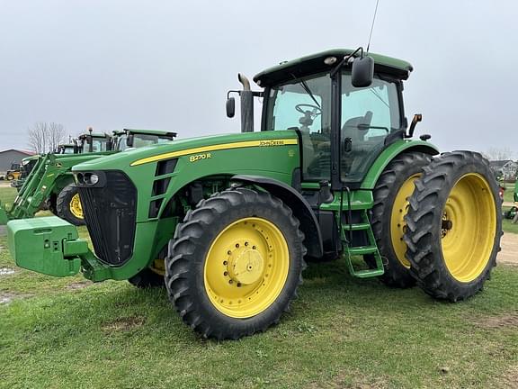 Image of John Deere 8270R equipment image 1