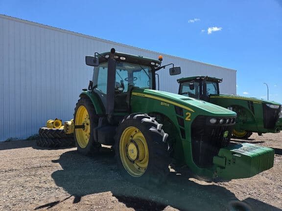 Image of John Deere 8270R equipment image 4