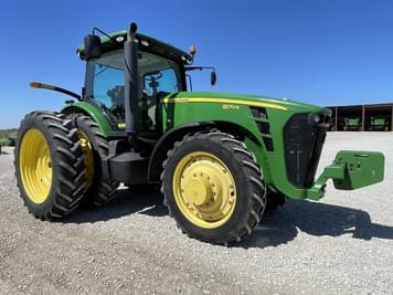 Main image John Deere 8270R