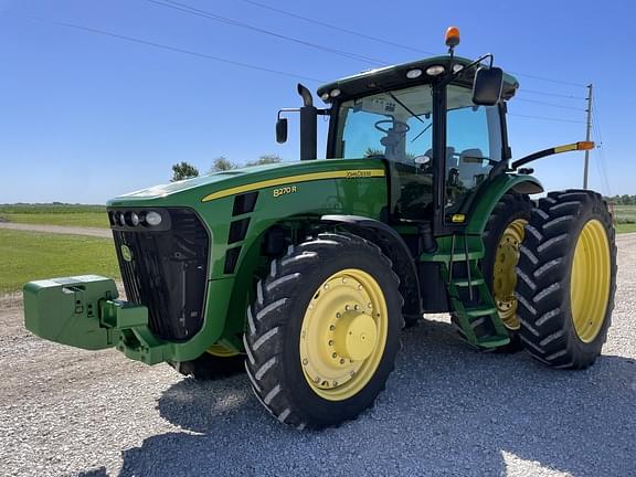 Image of John Deere 8270R equipment image 3