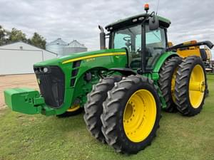 2010 John Deere 8270R Image