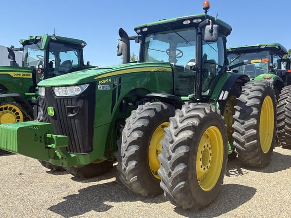 2010 John Deere 8285R Equipment Image0