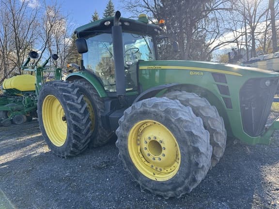 Image of John Deere 8295R equipment image 3
