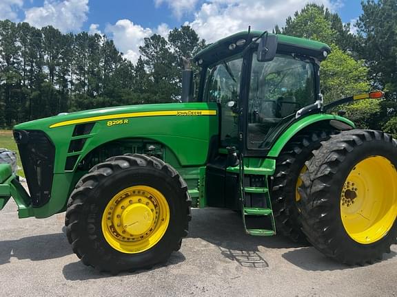 Image of John Deere 8295R equipment image 1