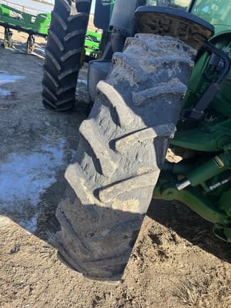 Image of John Deere 8295R equipment image 4