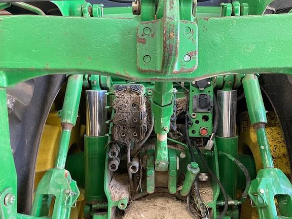 Image of John Deere 8295R equipment image 3