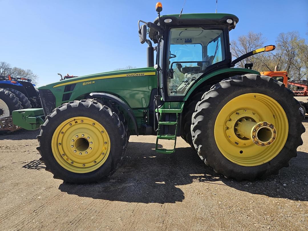Image of John Deere 8295R Primary image