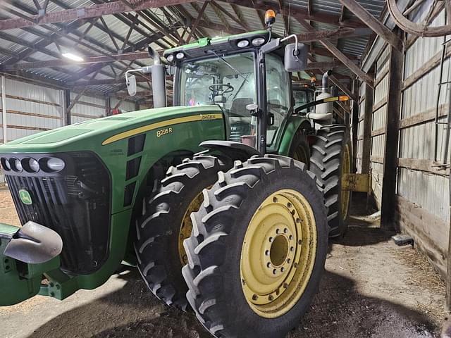 Image of John Deere 8295R equipment image 2