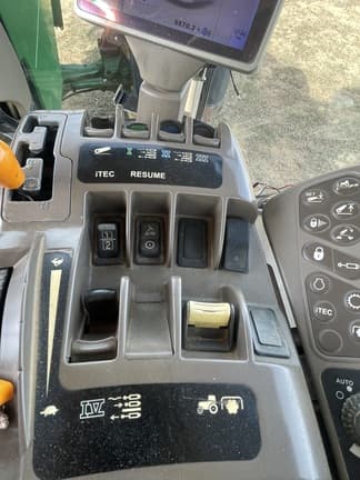 Image of John Deere 8295R equipment image 3