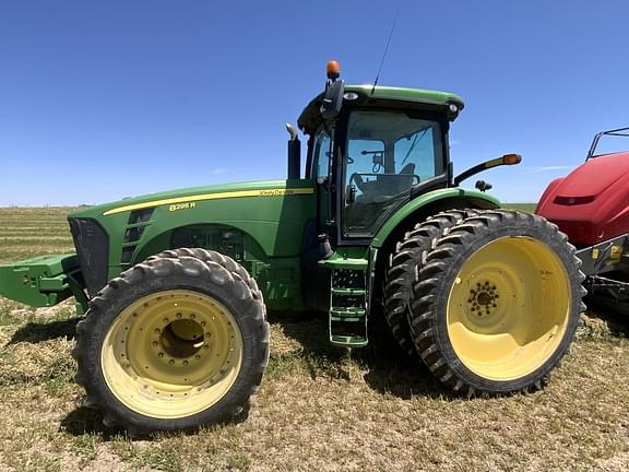 Image of John Deere 8295R equipment image 1