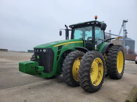 2010 John Deere 8295R Equipment Image0