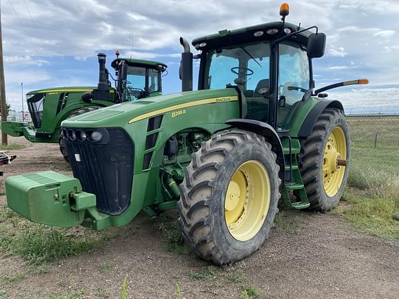 Image of John Deere 8295R equipment image 1