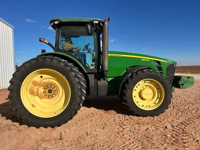 Image of John Deere 8295R equipment image 1
