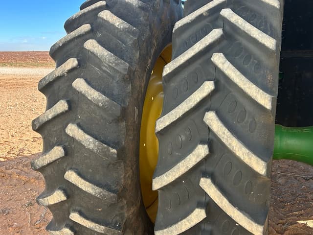 Image of John Deere 8295R equipment image 4