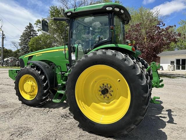 Image of John Deere 8295R equipment image 4