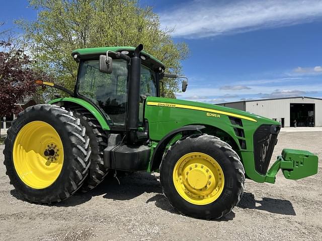 Image of John Deere 8295R equipment image 1