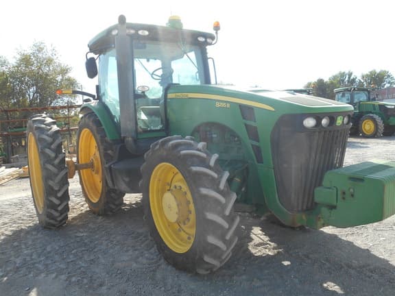 Image of John Deere 8295R equipment image 1