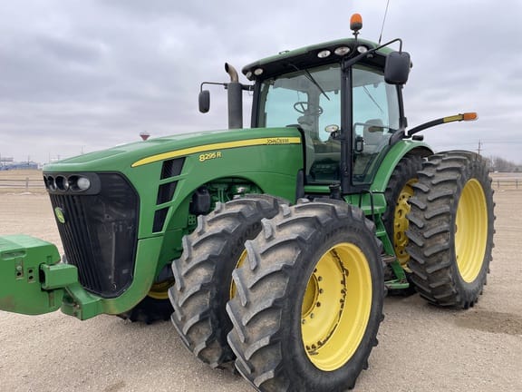 2010 John Deere 8295R Equipment Image0