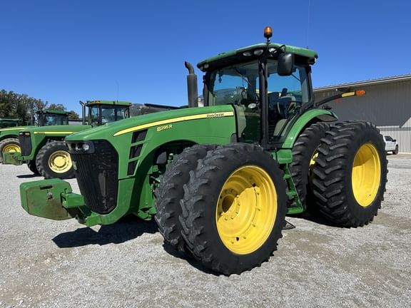 2010 John Deere 8295R Equipment Image0