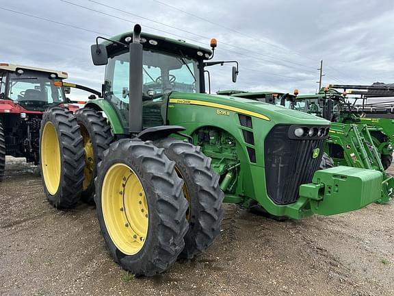 Image of John Deere 8295R equipment image 3