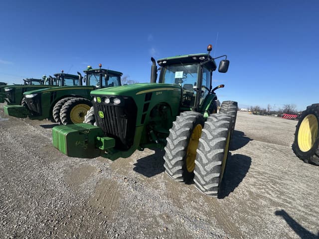 Image of John Deere 8295R equipment image 2