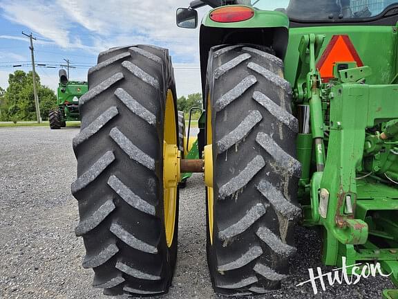 Image of John Deere 8295R equipment image 4