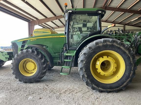 Image of John Deere 8295R equipment image 1