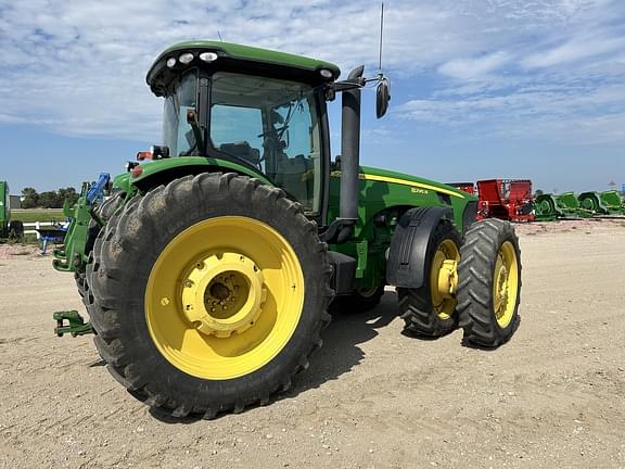 Image of John Deere 8295R equipment image 4