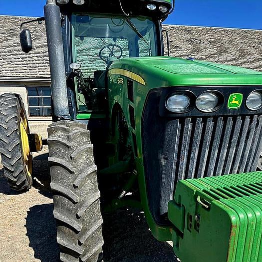 Image of John Deere 8295R equipment image 2