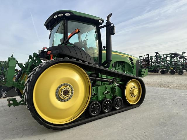 Image of John Deere 8295RT equipment image 2