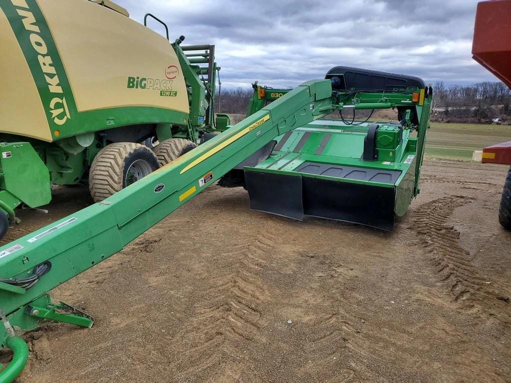 Main image John Deere 830