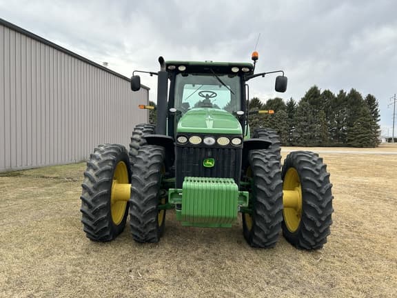 Image of John Deere 8320R equipment image 2
