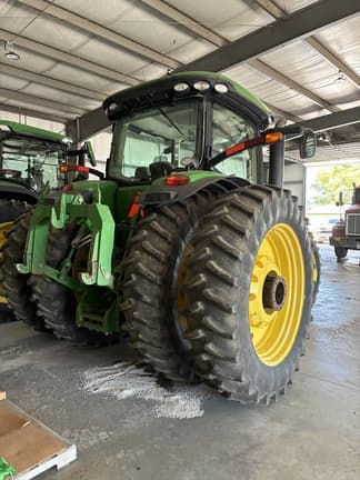 Image of John Deere 8320R equipment image 2