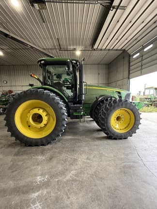 Image of John Deere 8320R Primary image