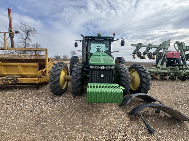 Image of John Deere 8320R equipment image 2