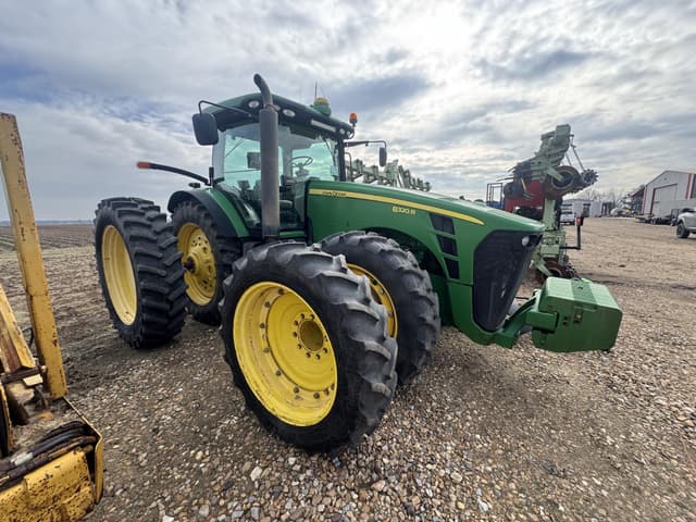 Image of John Deere 8320R equipment image 4