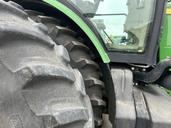 Image of John Deere 8320R equipment image 3