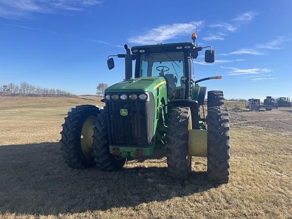 Image of John Deere 8320R equipment image 1