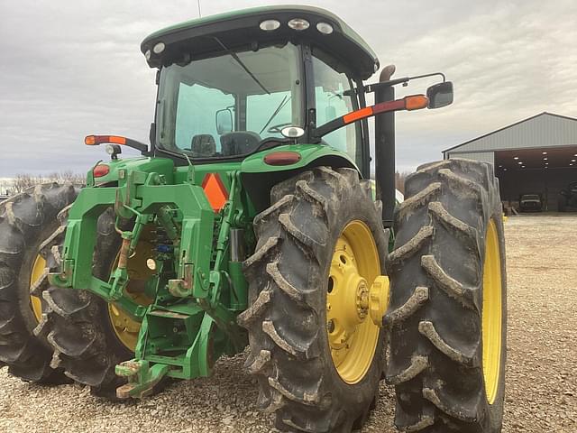 Image of John Deere 8320R equipment image 2