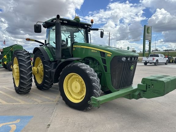 2010 John Deere 8320R Equipment Image0