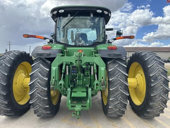 Image of John Deere 8320R equipment image 4