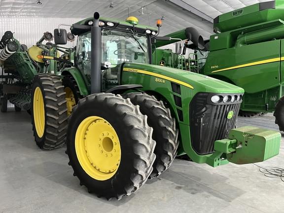 Image of John Deere 8320R equipment image 1