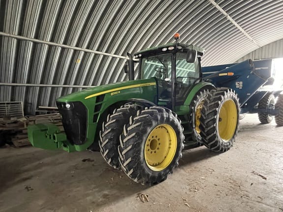 2010 John Deere 8320R Equipment Image0